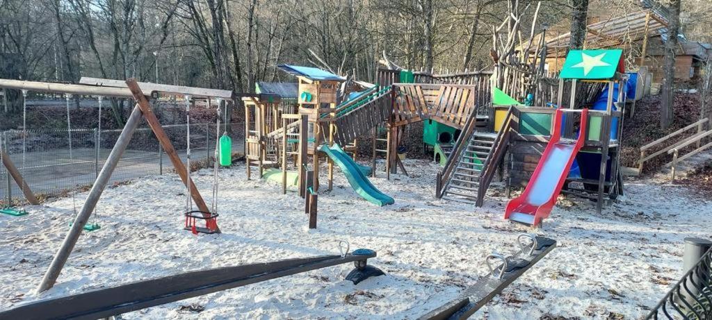 Het Boshuisje In Durbuy Vila Exterior foto